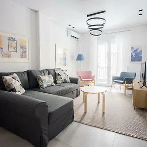 Spacious Unique Luxurious Apartament